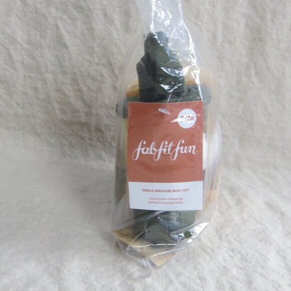 NEW FabFitFun Lantern & S'more Plush Duo - S/M Dog Toys - Campout - Picture 4 of 8